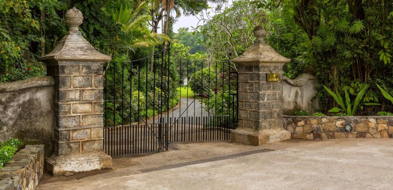 The Kandy House Hotel Exterior photo